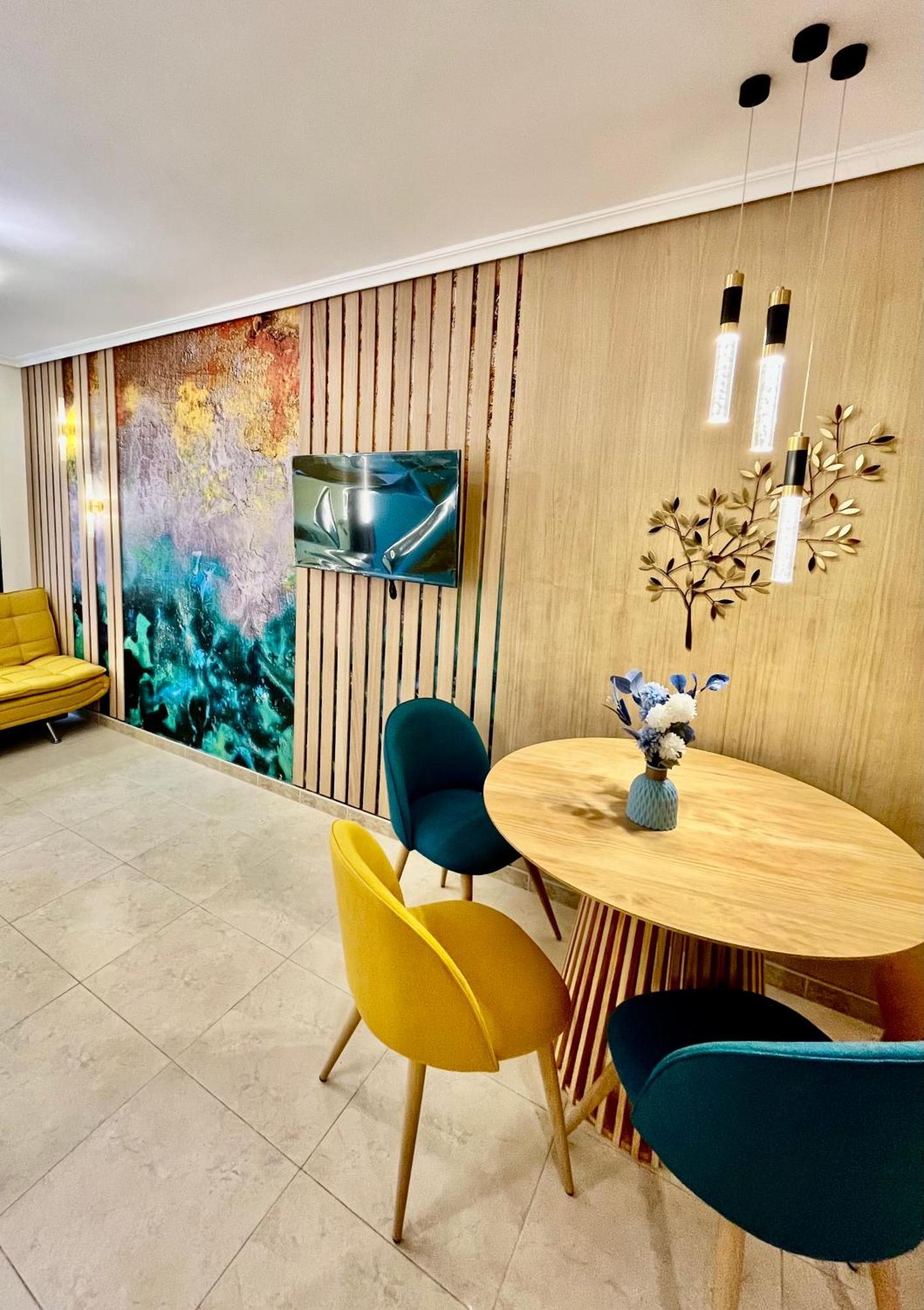 Parking & Patio, Design Centro Huoneisto *