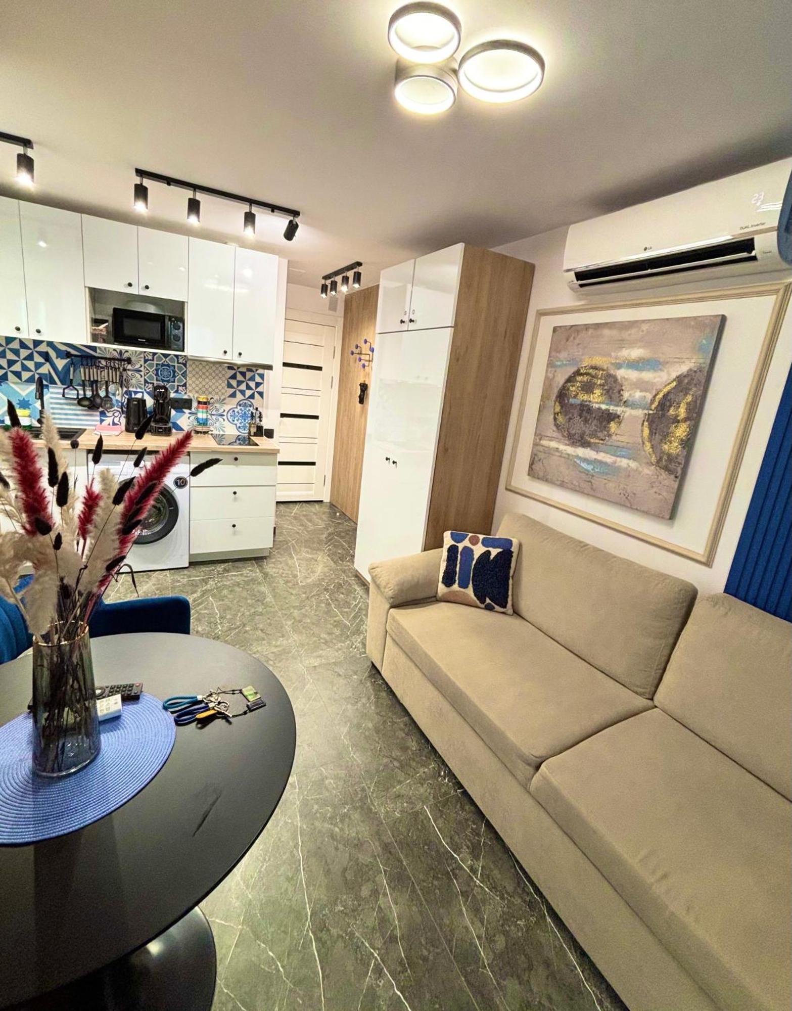 Huoneisto Parking & Patio, Design Centro *