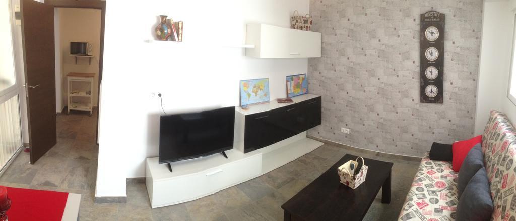 Apartment Little Sunny House 1