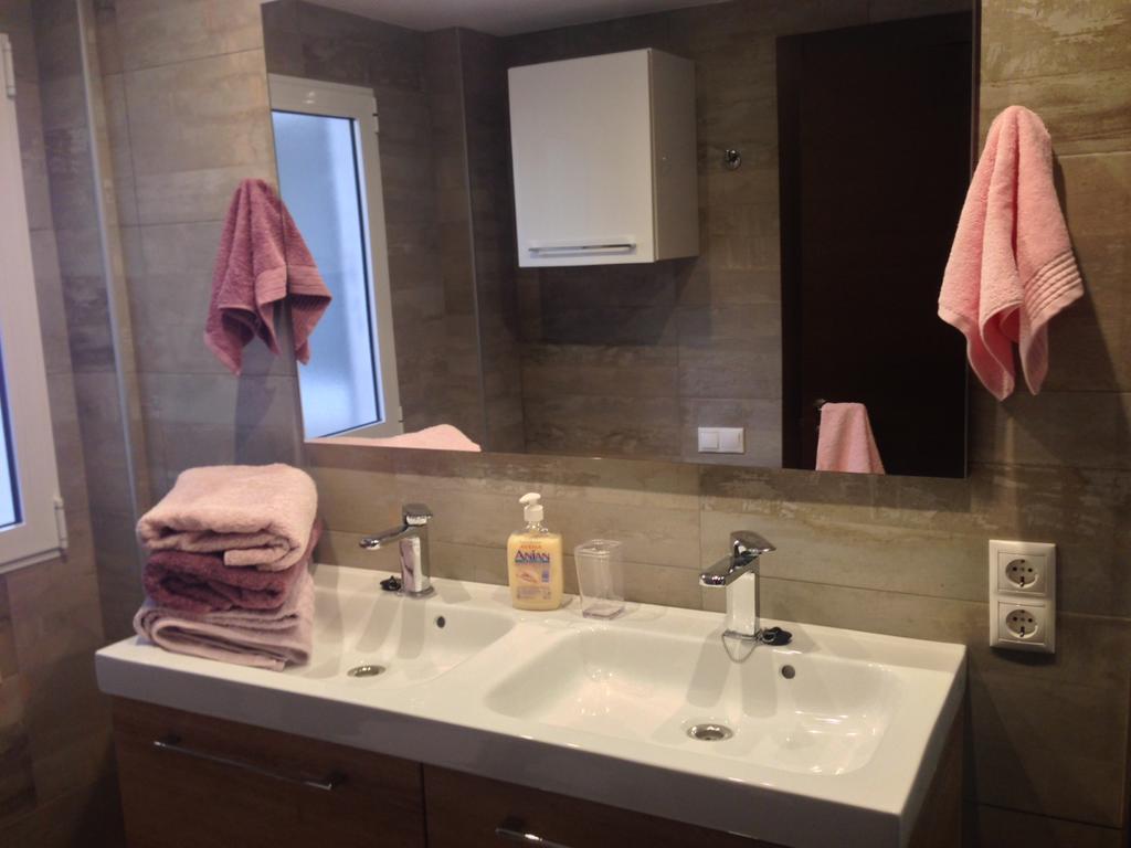 Apartment Little Sunny House 1 *