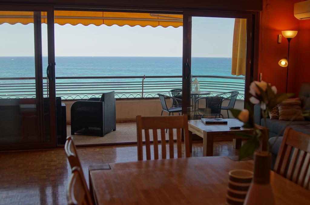 Little Sunny House 2 *