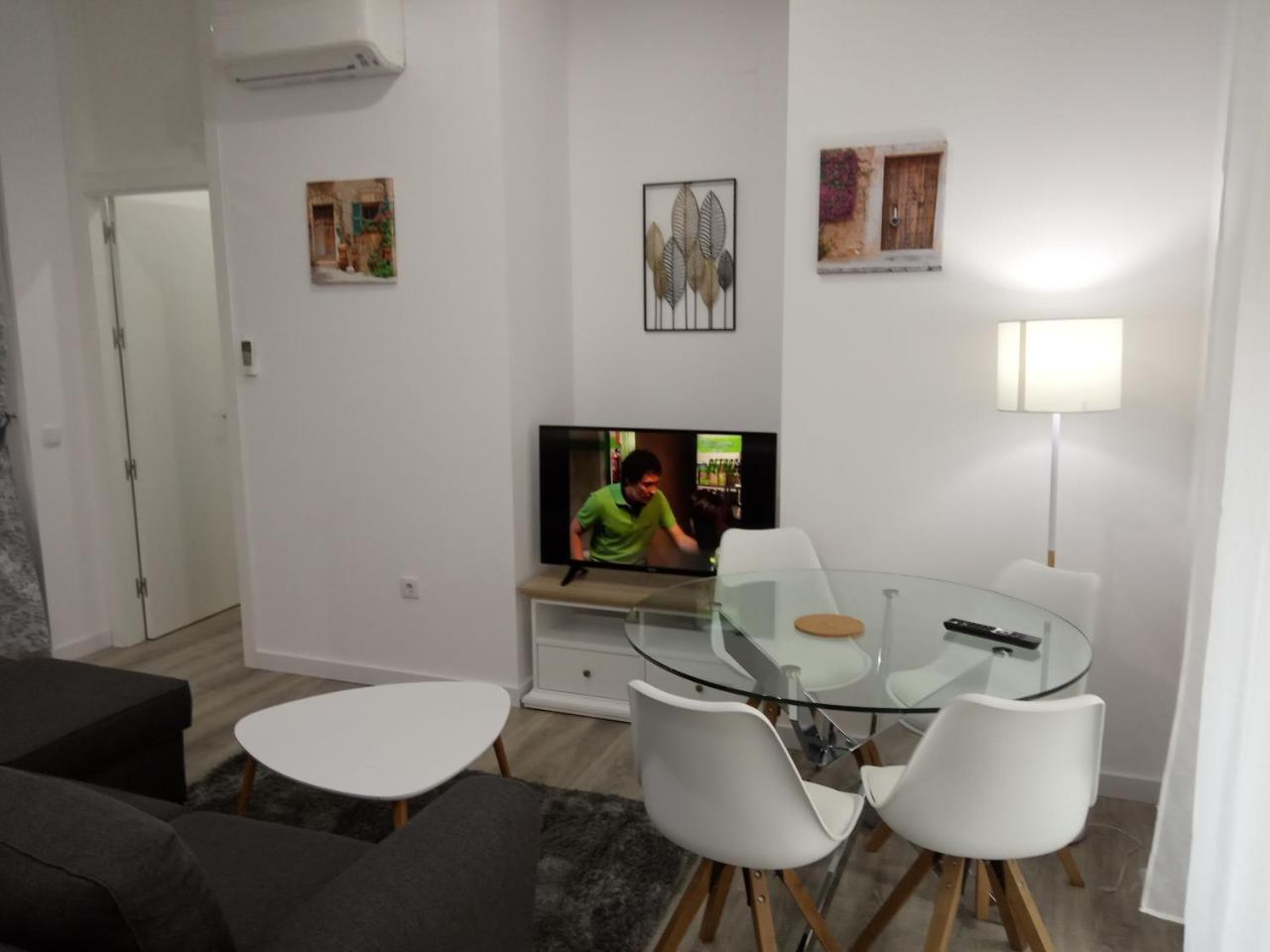 Center Aparthotel 2*