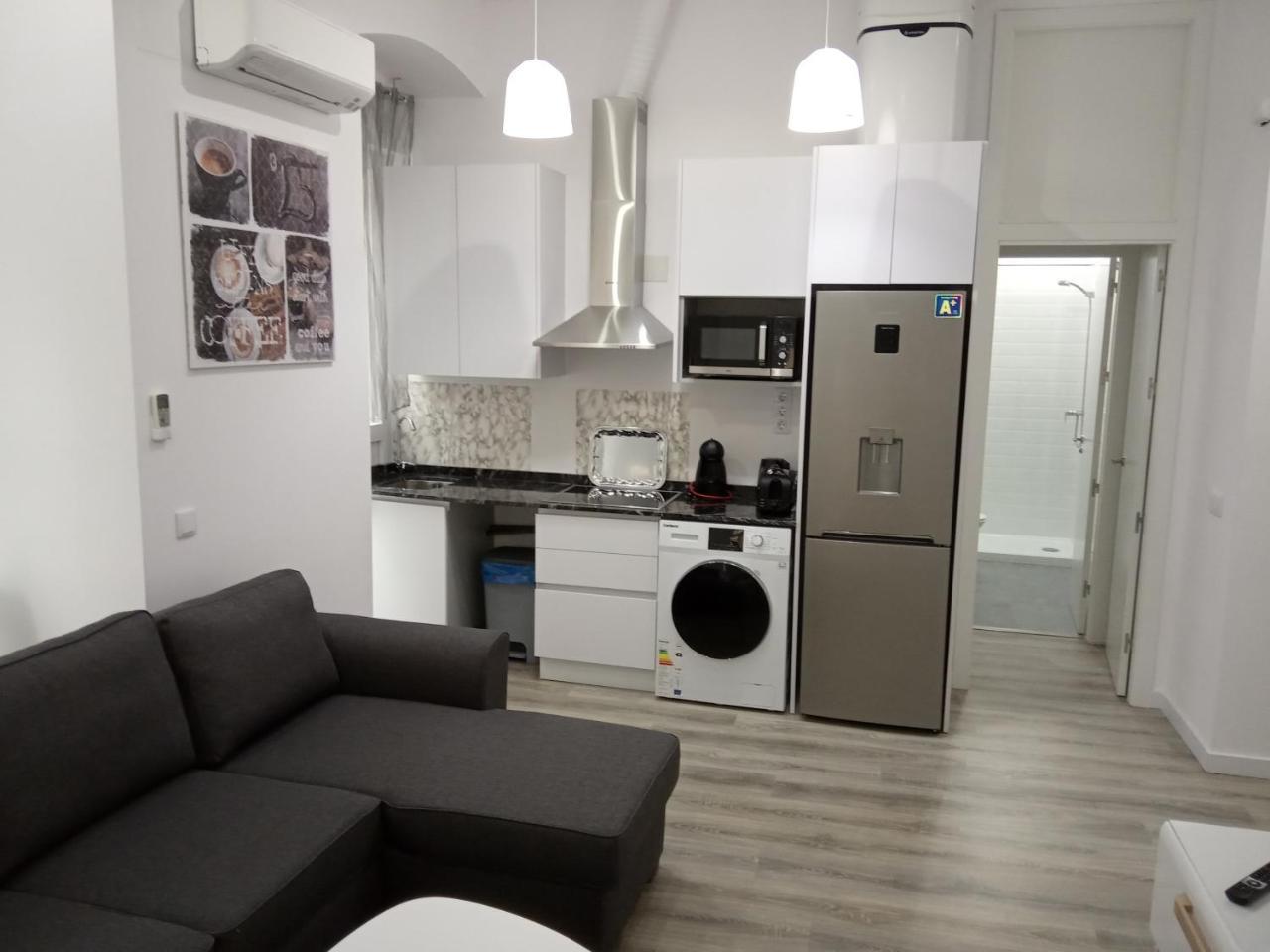 Aparthotel Center 2*