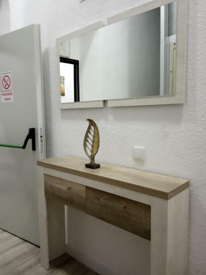Center 2*