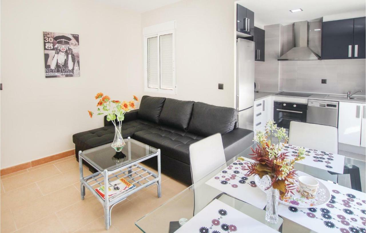 3 Bedroom Gorgeous In Apartment Alicante