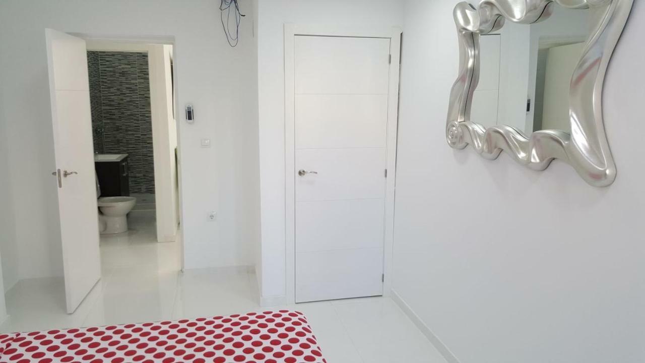 Apartment White