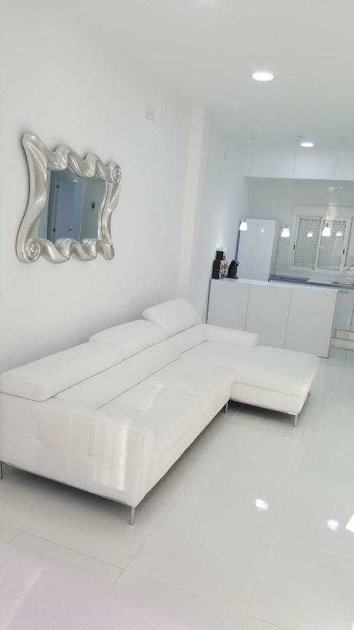 White * Alicante