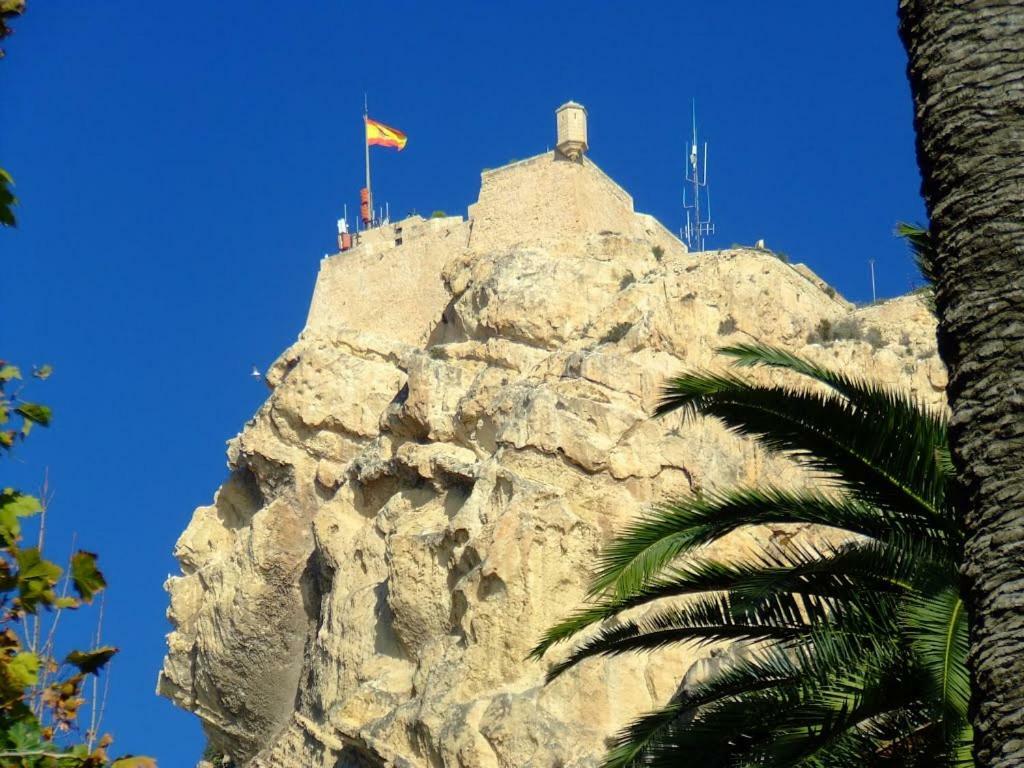 Apartamento En Albufereta Con Vistas Al Mar Appartement Alicante