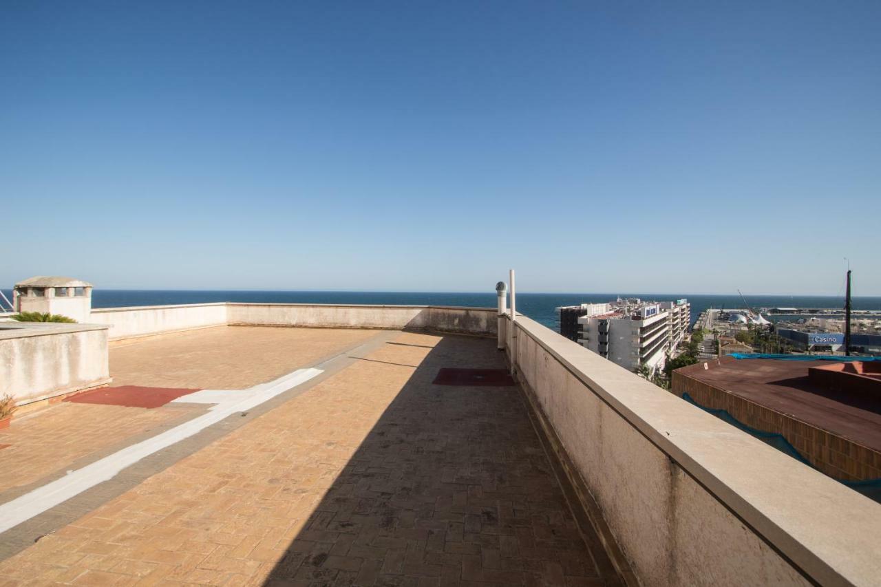 Beach, Center And Entertainment Apartment *
