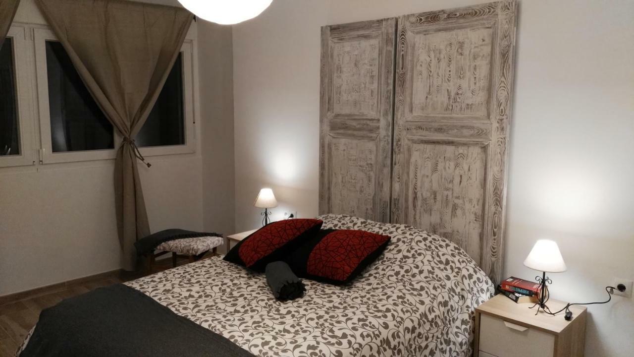 Rivera Apartment *