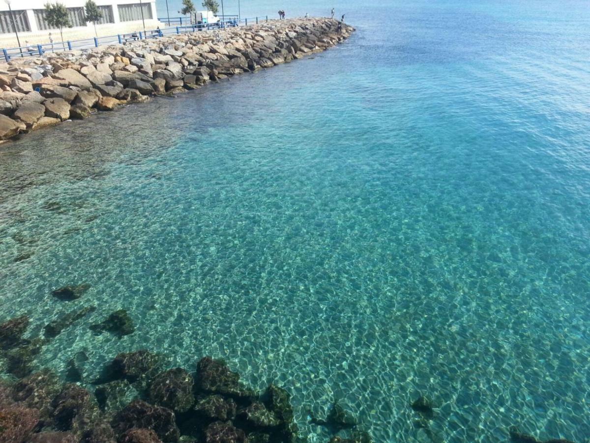 Salinas 7 *