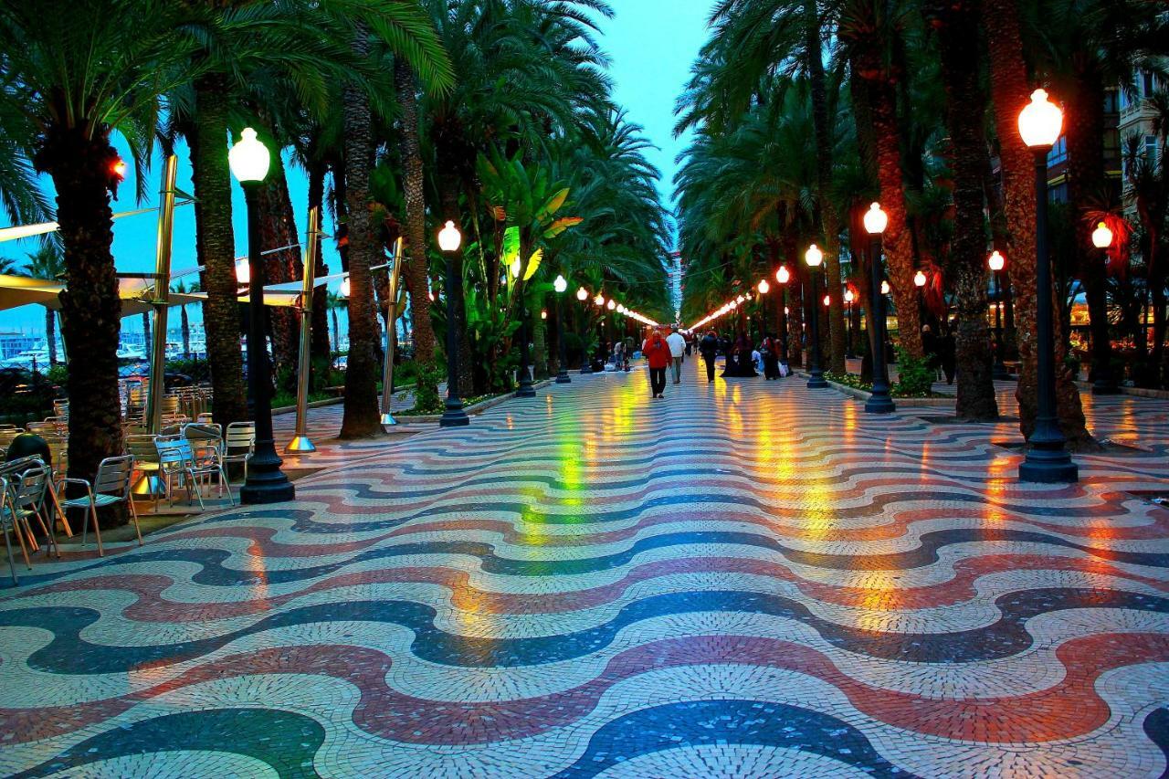 Salinas 7 *