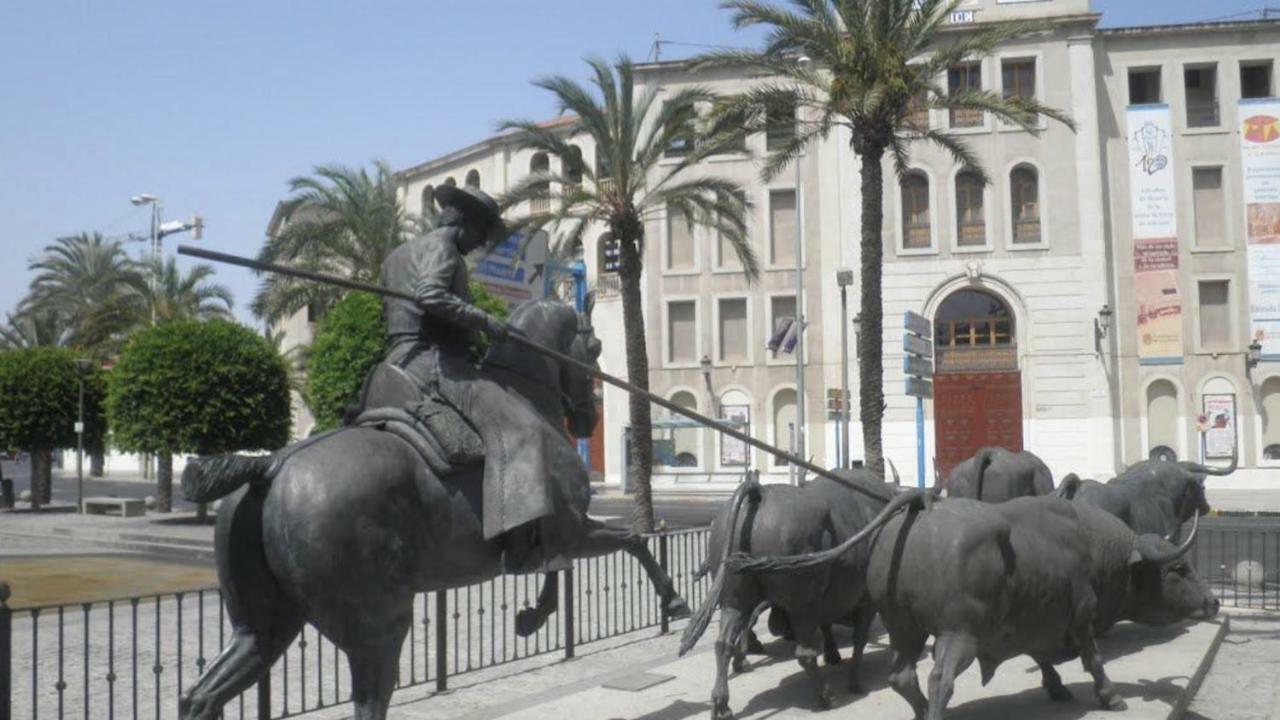 Gasthuis Plaza De Toros Alicante