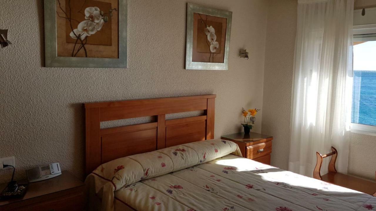 Albufereta With Sea View Huoneisto