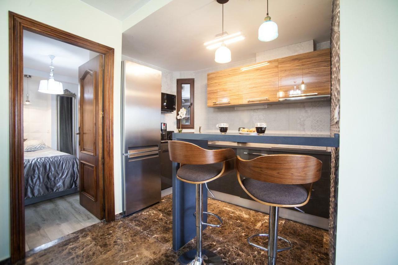 Apartment On Bautista Lafora 2