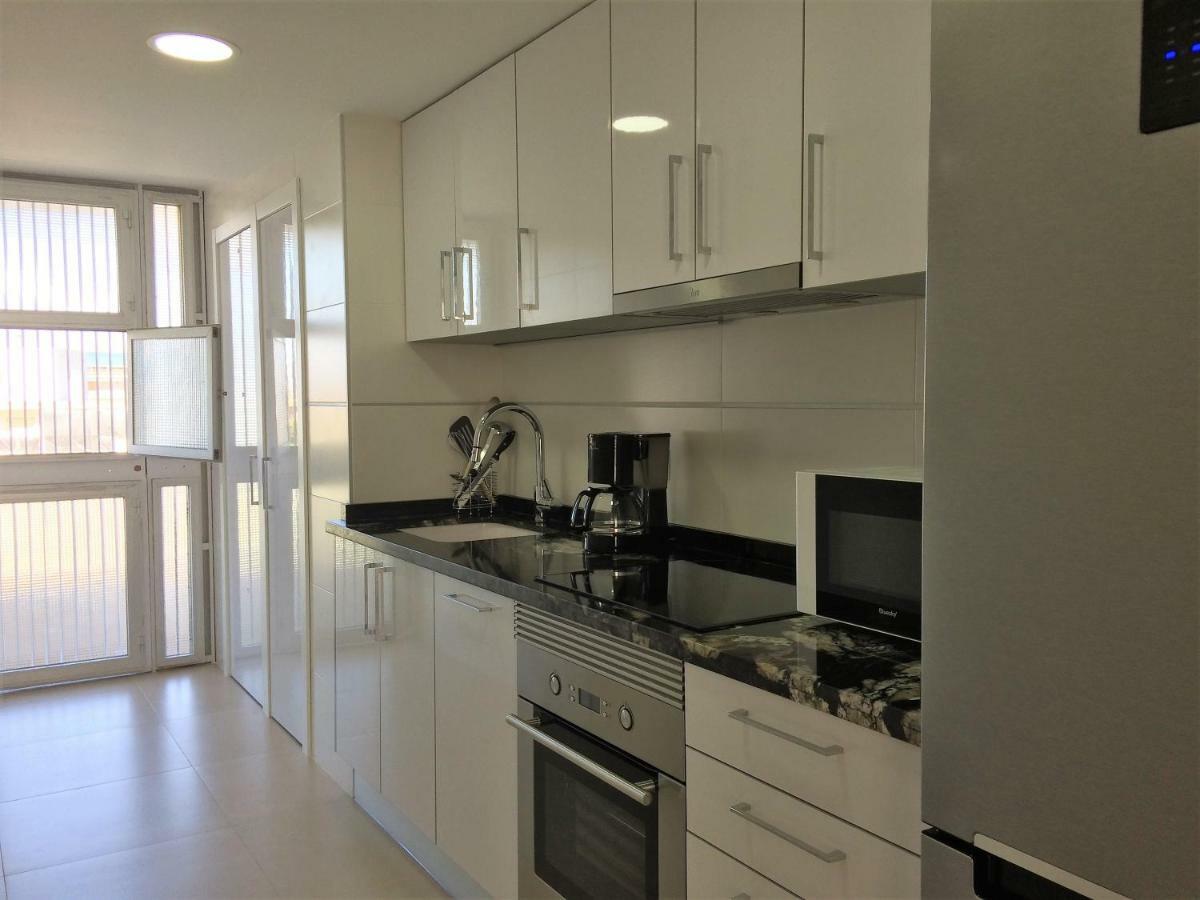 Confort En Playa San Juan Apartment *