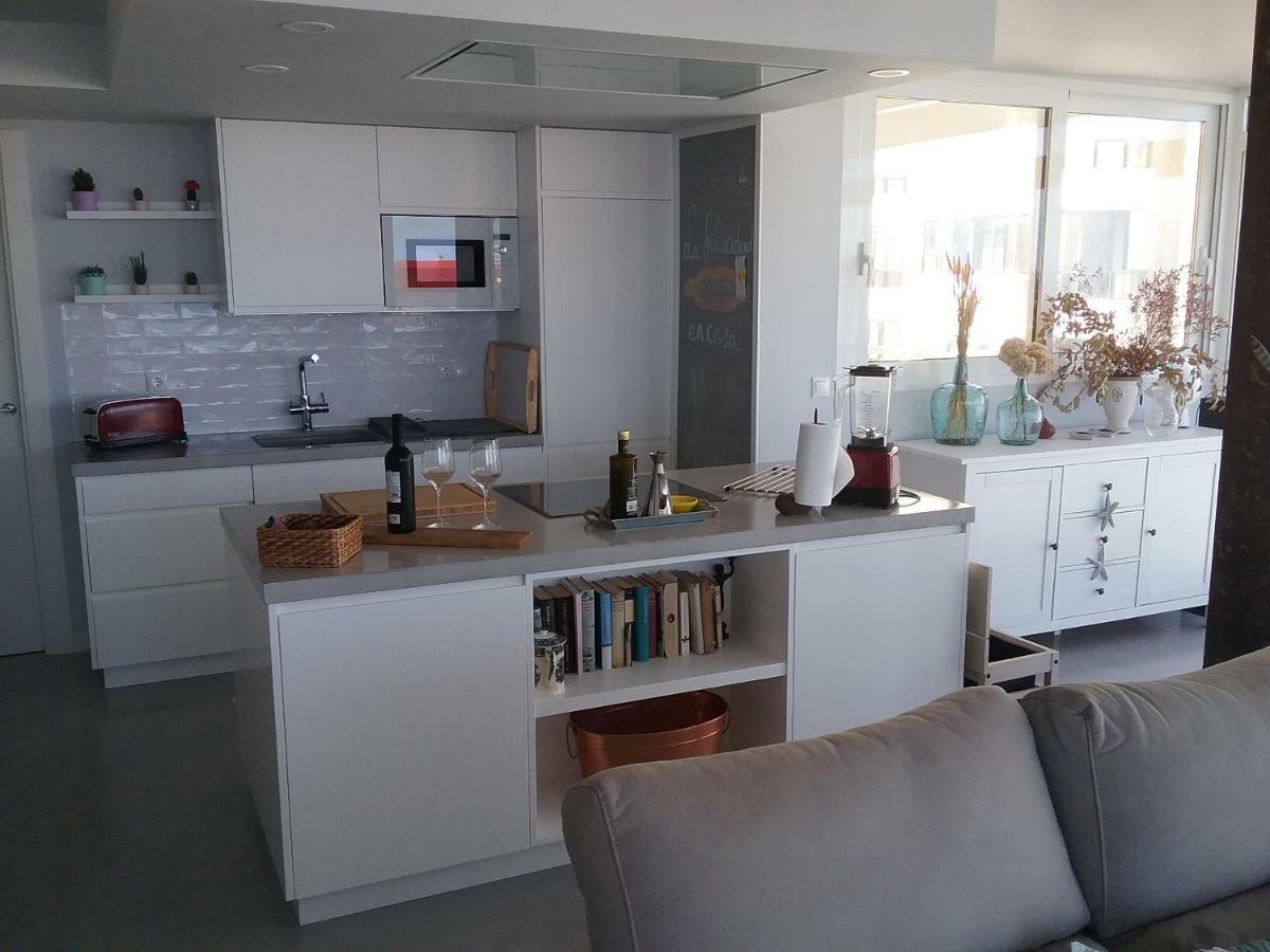 Precioso Apartamento En Frente De La Playa * Alicante