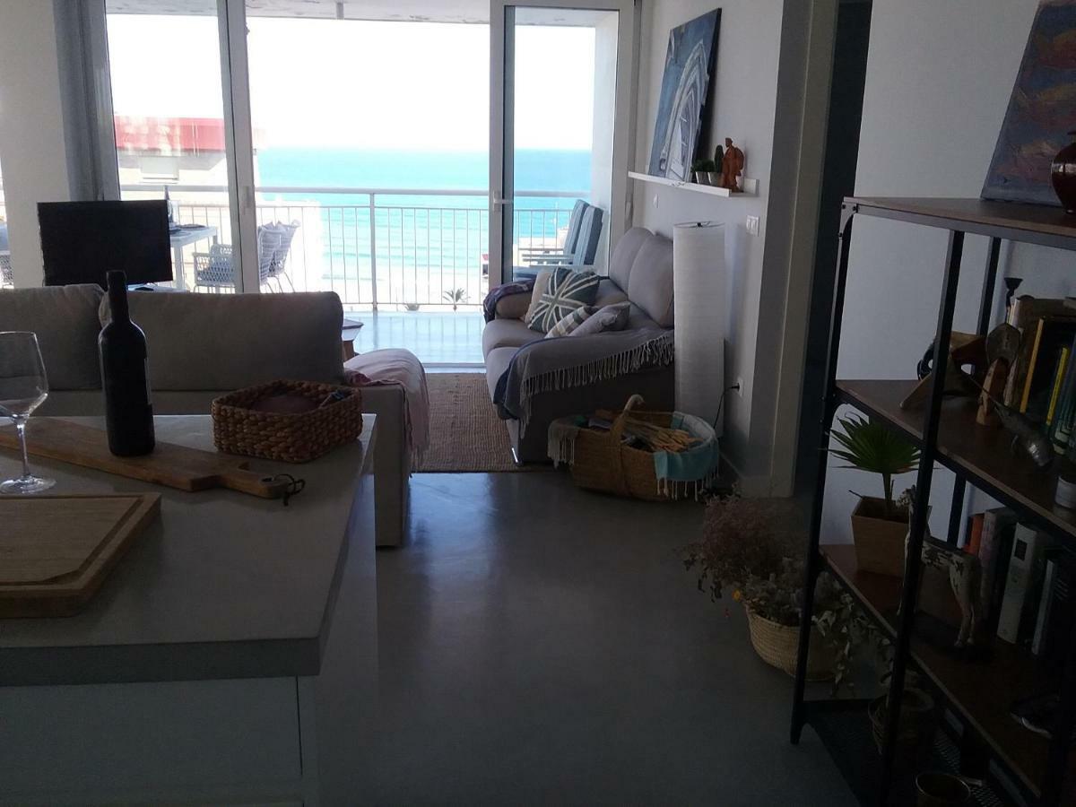 Precioso Apartamento En Frente De La Playa
