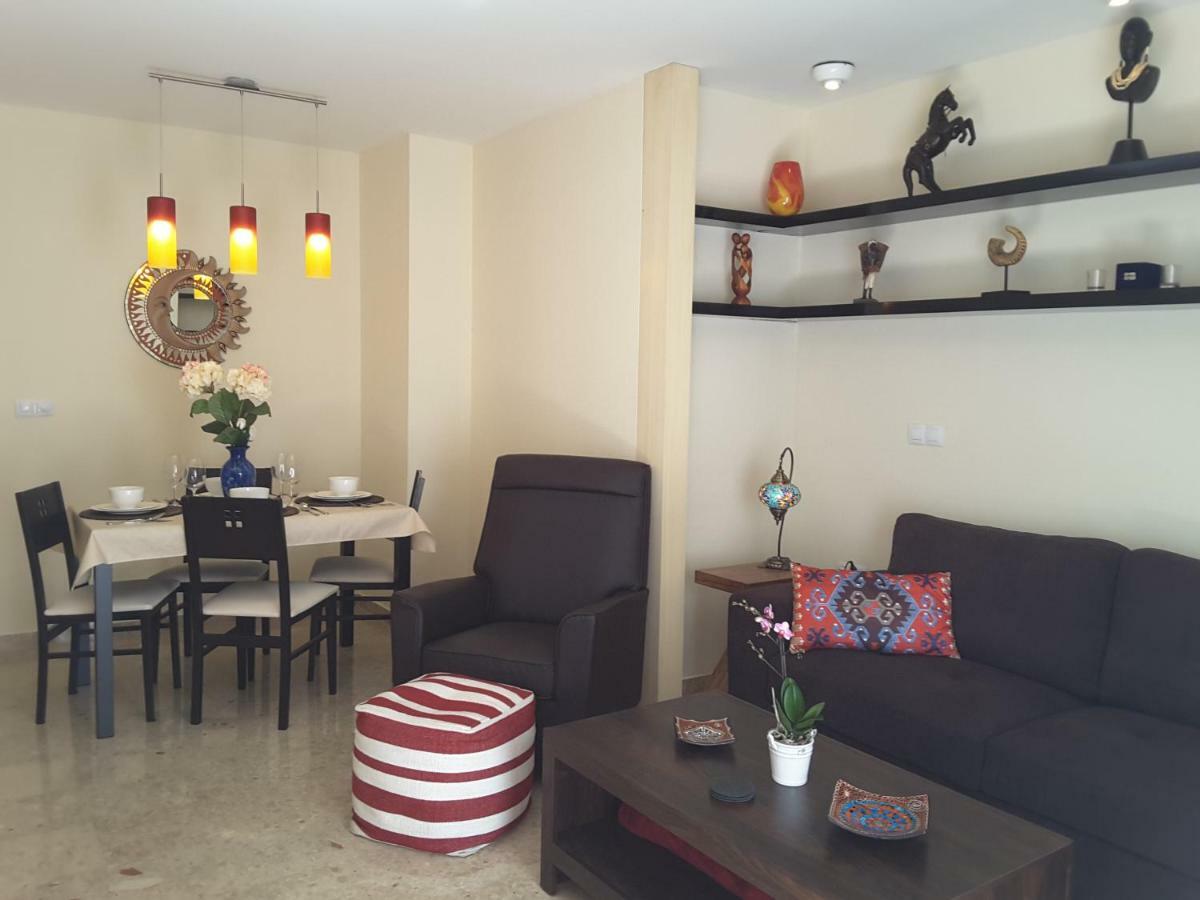 Amazing In Center Apartment