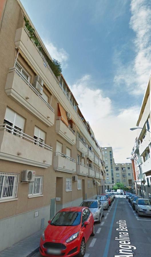 Lovely Penhouse In With Parking Alicante