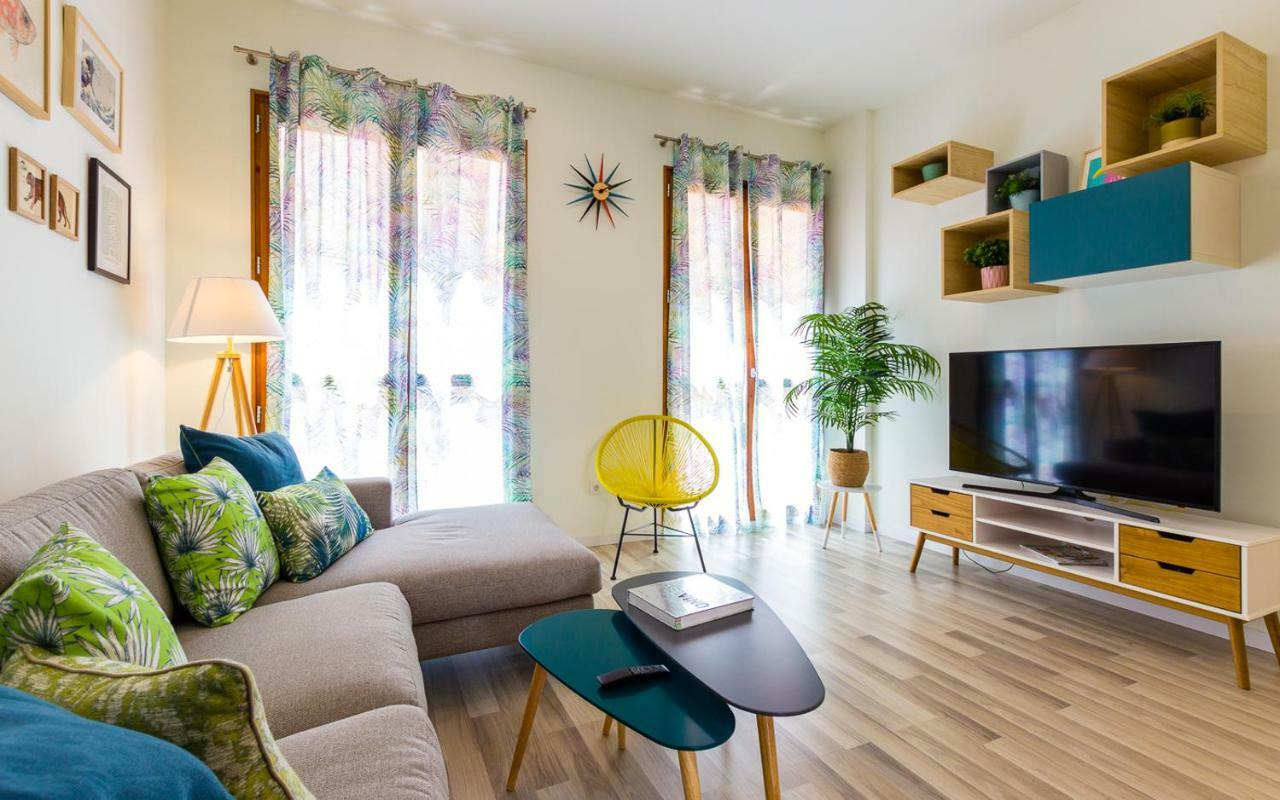 Encantador Piso Nuevo En El Centro De Apartamento