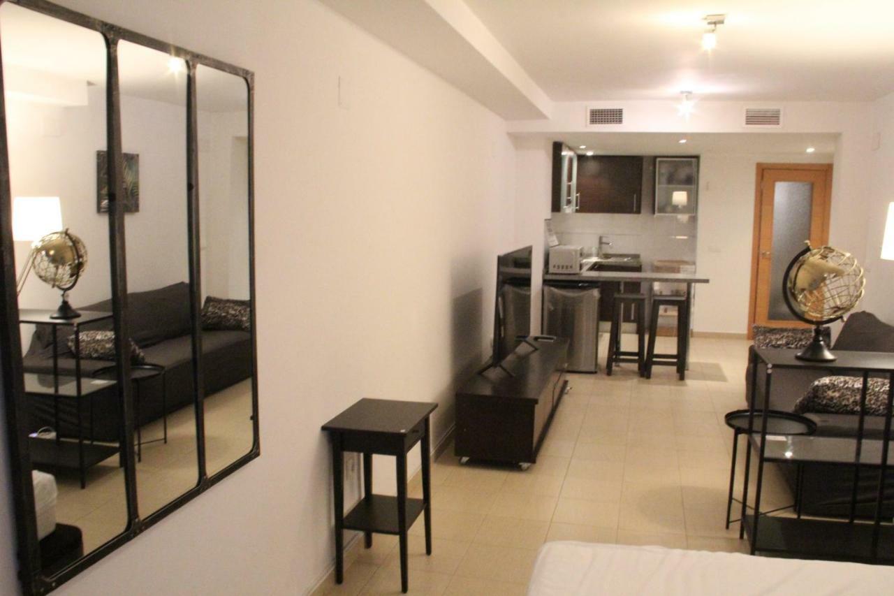 Sunny Apartments, Historical Centre *