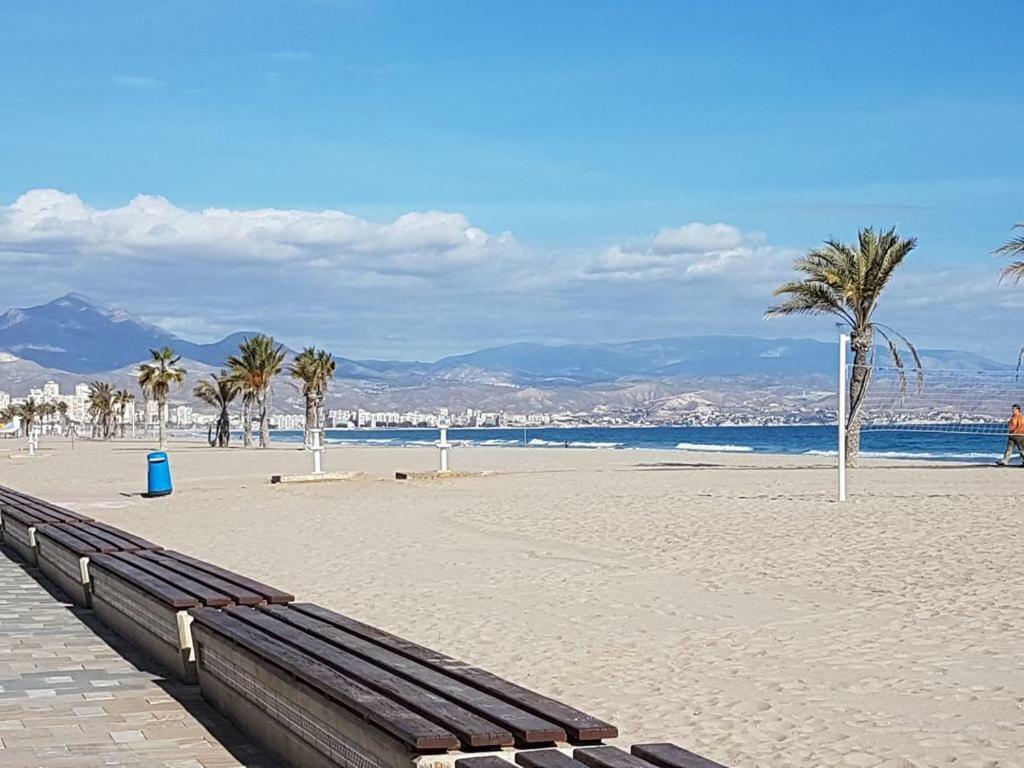 “piso Cerca Del Mar, En Playa De San Juan” *