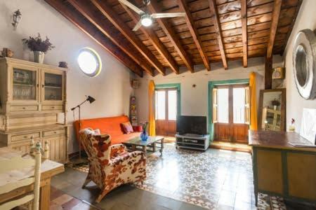 Large Flat Old Town Huoneisto Alicante