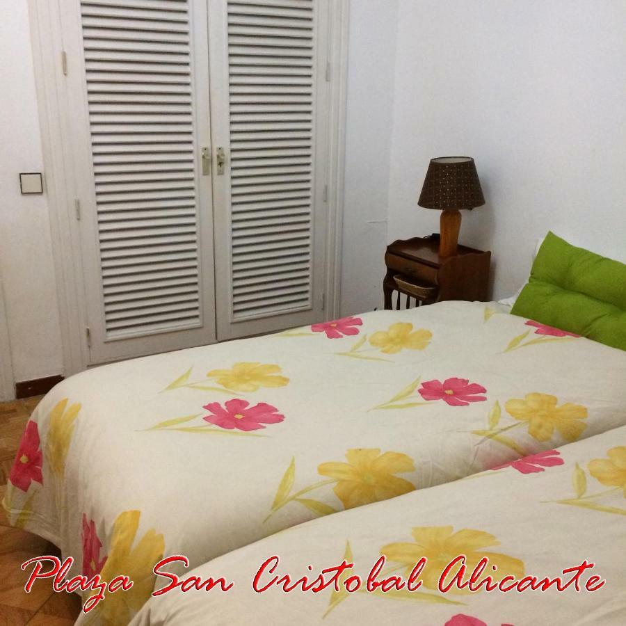 Apartamento Plaza San Cristobal * Alicante