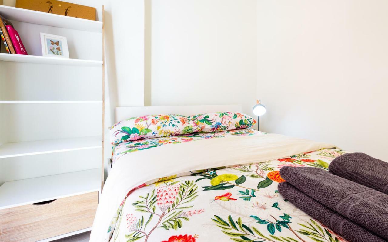 Encantador Piso Nuevo En El Centro De Apartamento *
