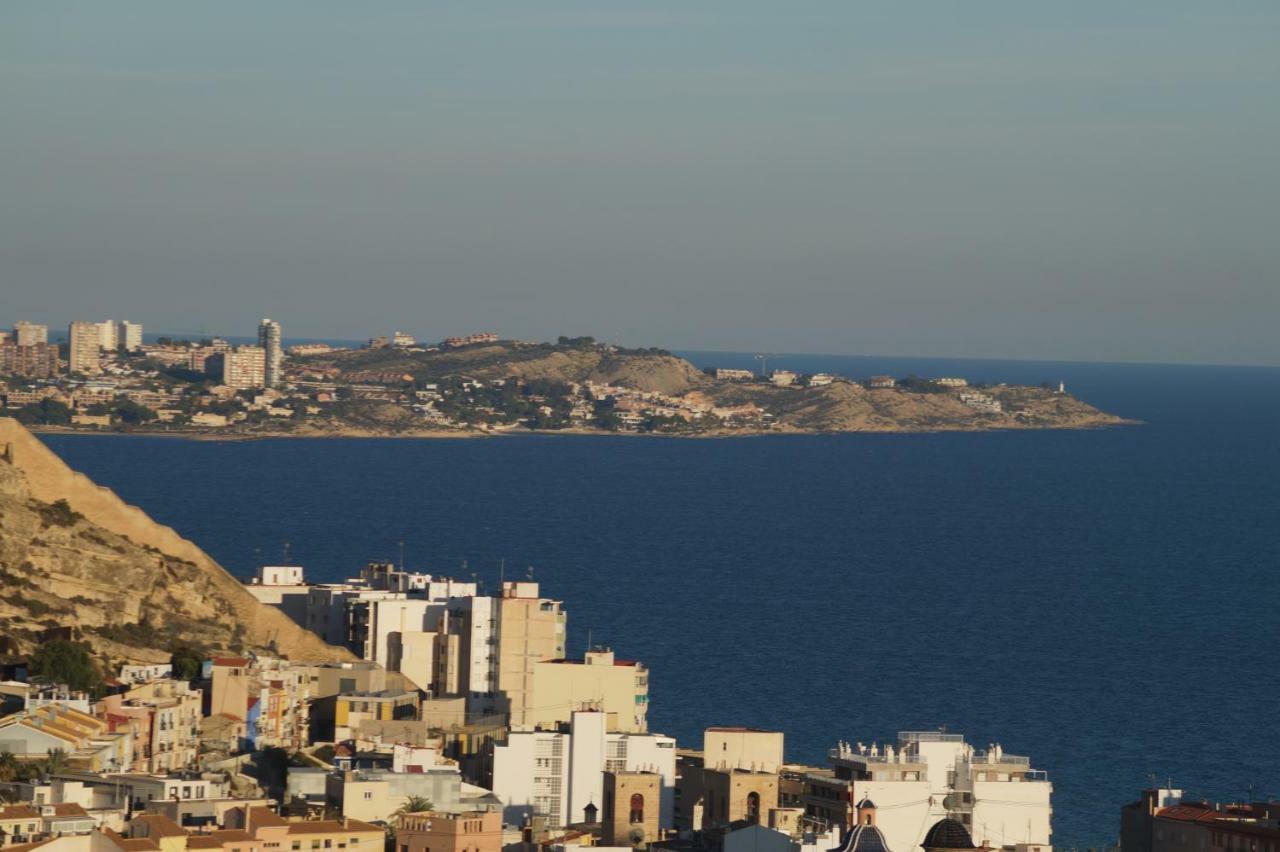 Charming Downtown Skyscrapper Alicante