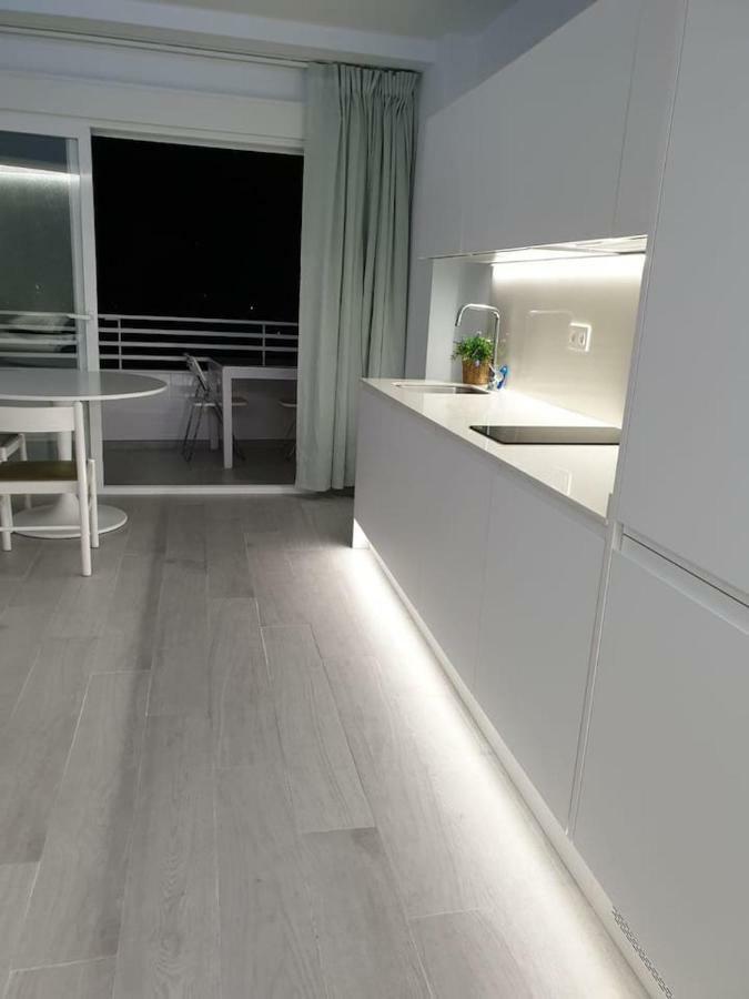 Luxury Studio In The Center, City & Sea Views *