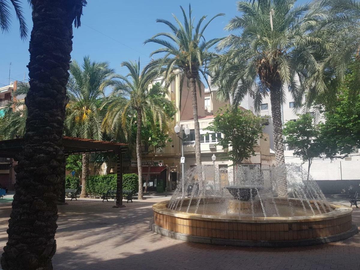 Big With Unique Patio Near Santa Barbara Castle Apartment