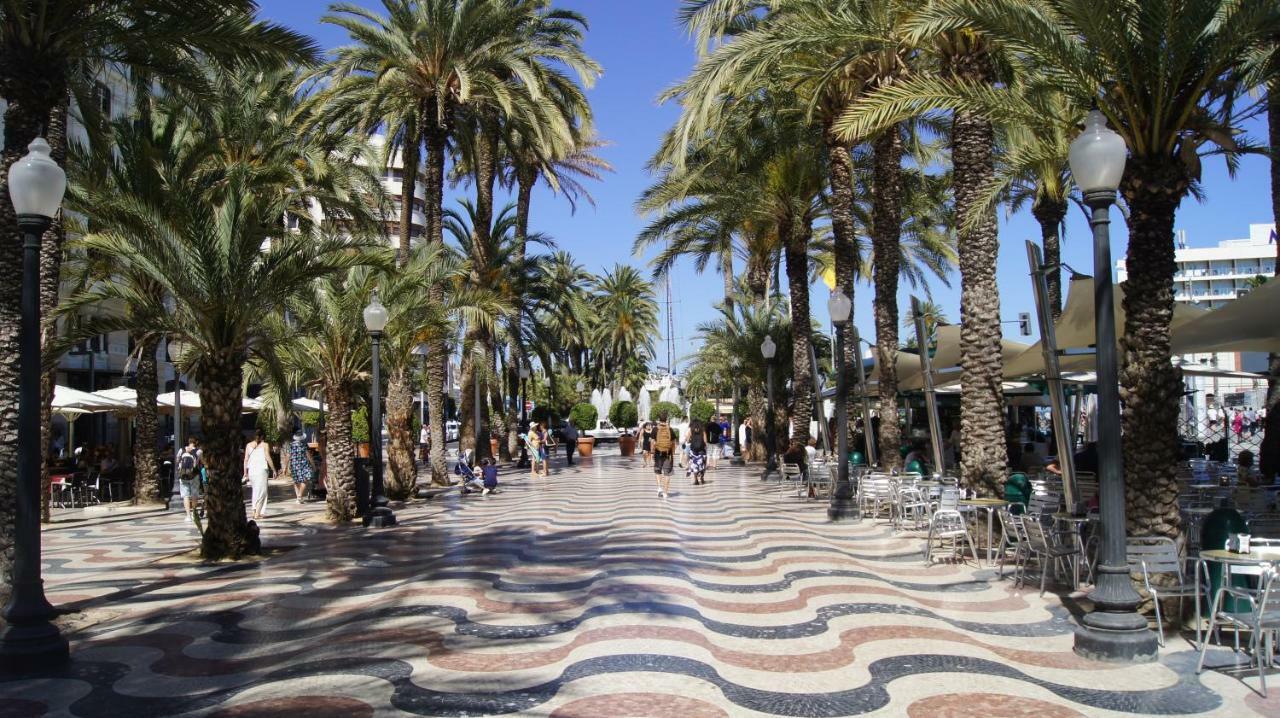 Big With Unique Patio Near Santa Barbara Castle * Alicante