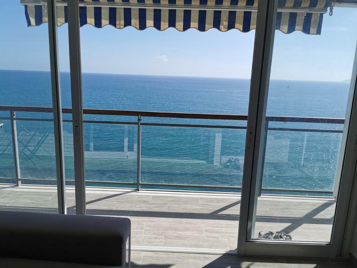 Frente Mar Huoneisto