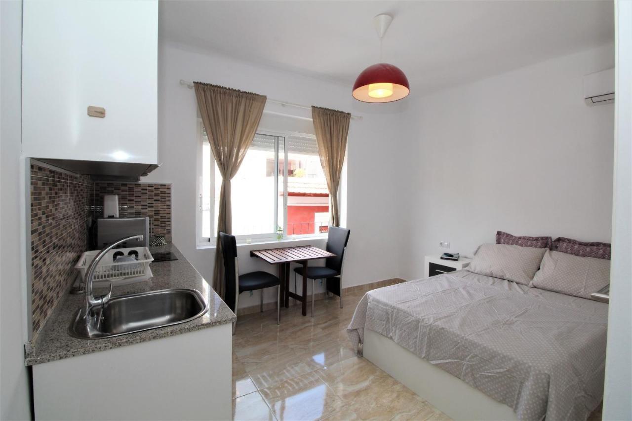 Studio 3 Minutes From The Beach Apartamento
