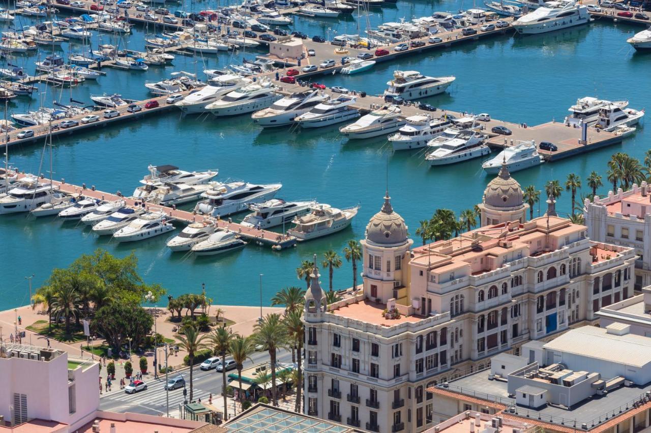 Playa A 500m En Centro Historico Alicante- Holidays B&f *