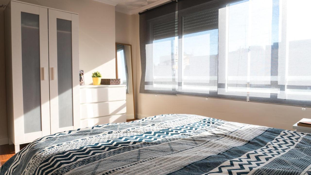 Apartment Atic In The Center Of The *