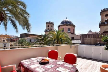 Magic Atico In The Heart Of The Old Town *