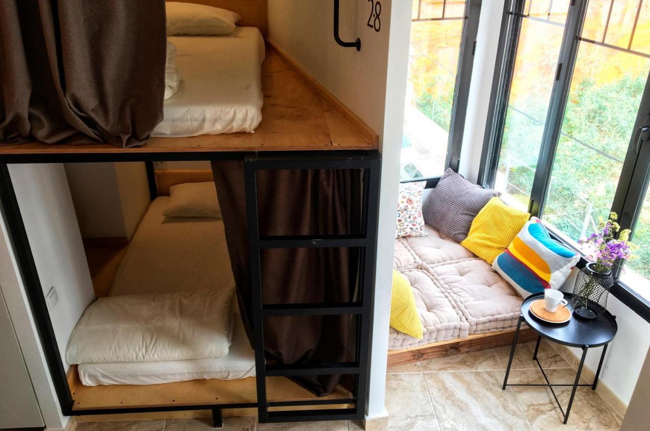Numero Trece - Free Towels, Coffee & Tea, Remote Check-in (adults Only) Hostelli