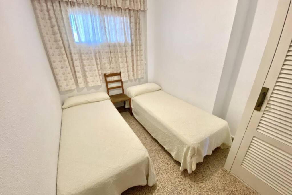 Leo Piso 20 4 Pax Inmobiliaria Leo Playa De San Juan Apartment *