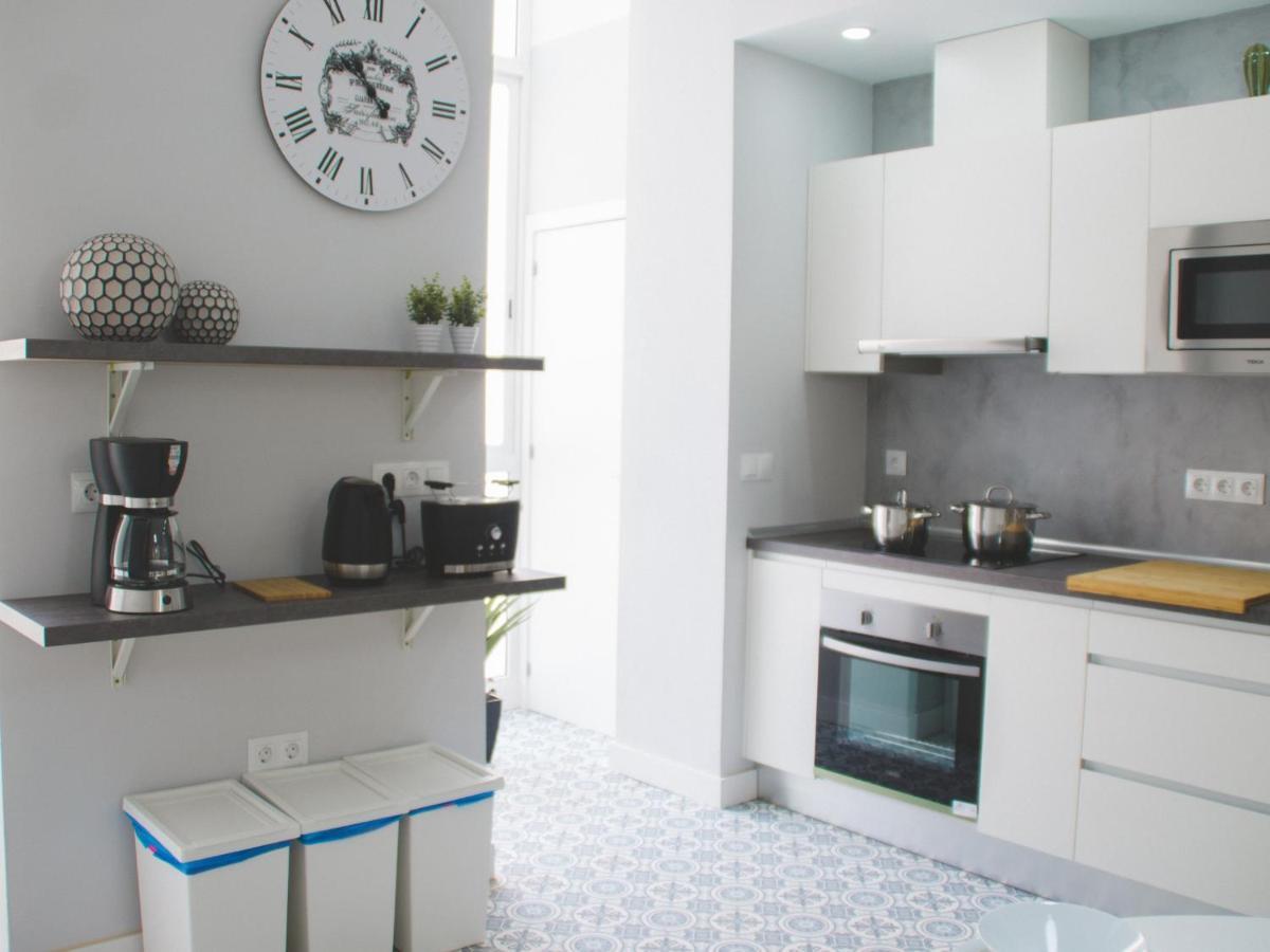 Loft, Capitan Segarra