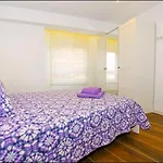 Amazing 3bd apt. Beach&center + parking