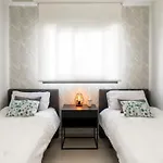 Sea Breeze Apartment