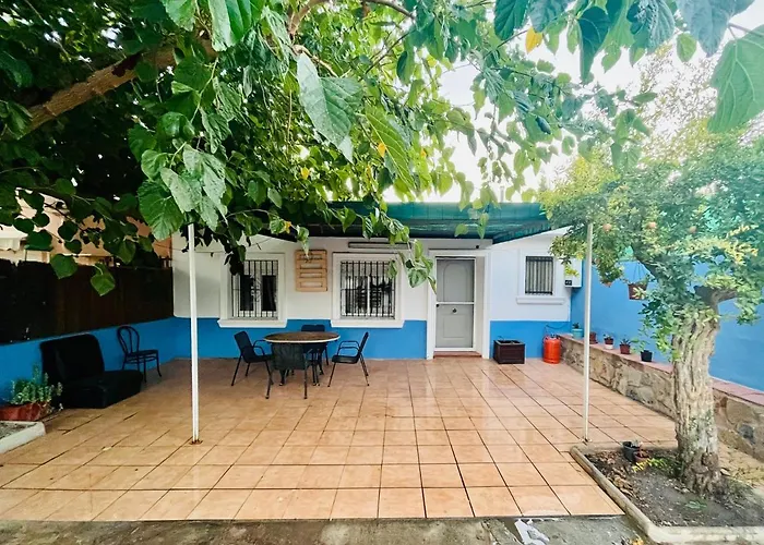 Estudio Adosado Acogedor Con Jardin, Barbacoa Y Parking Privado