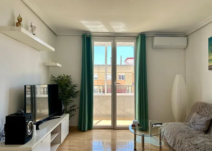 New Bright Apartament With Wi-Fi In Alicante