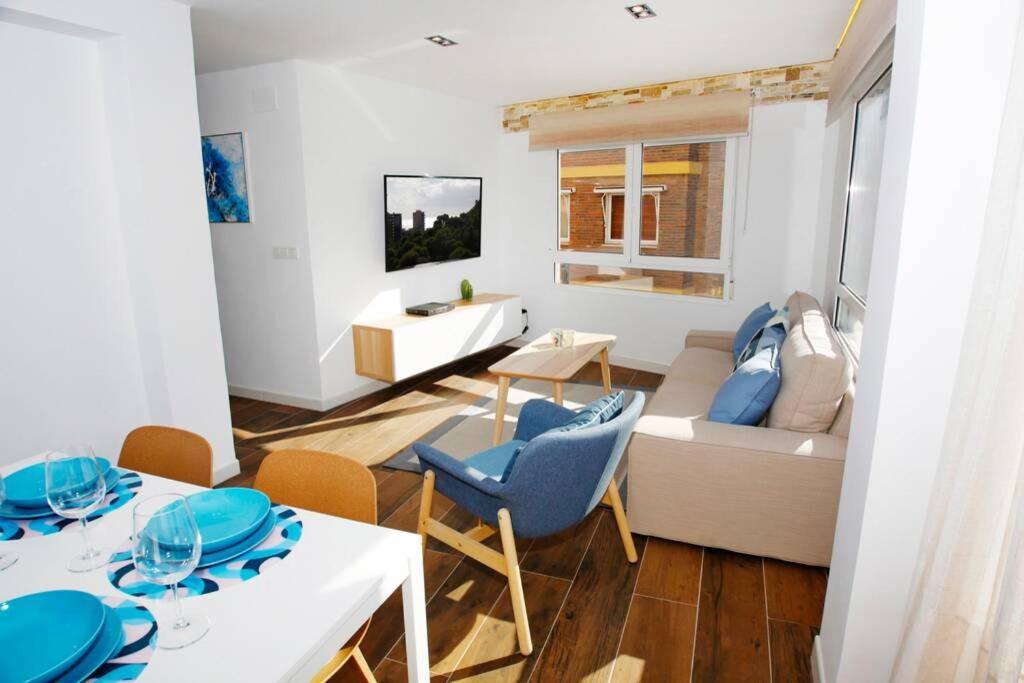 Appartement Amazing 3bd Apt. Beach&center + Parking *