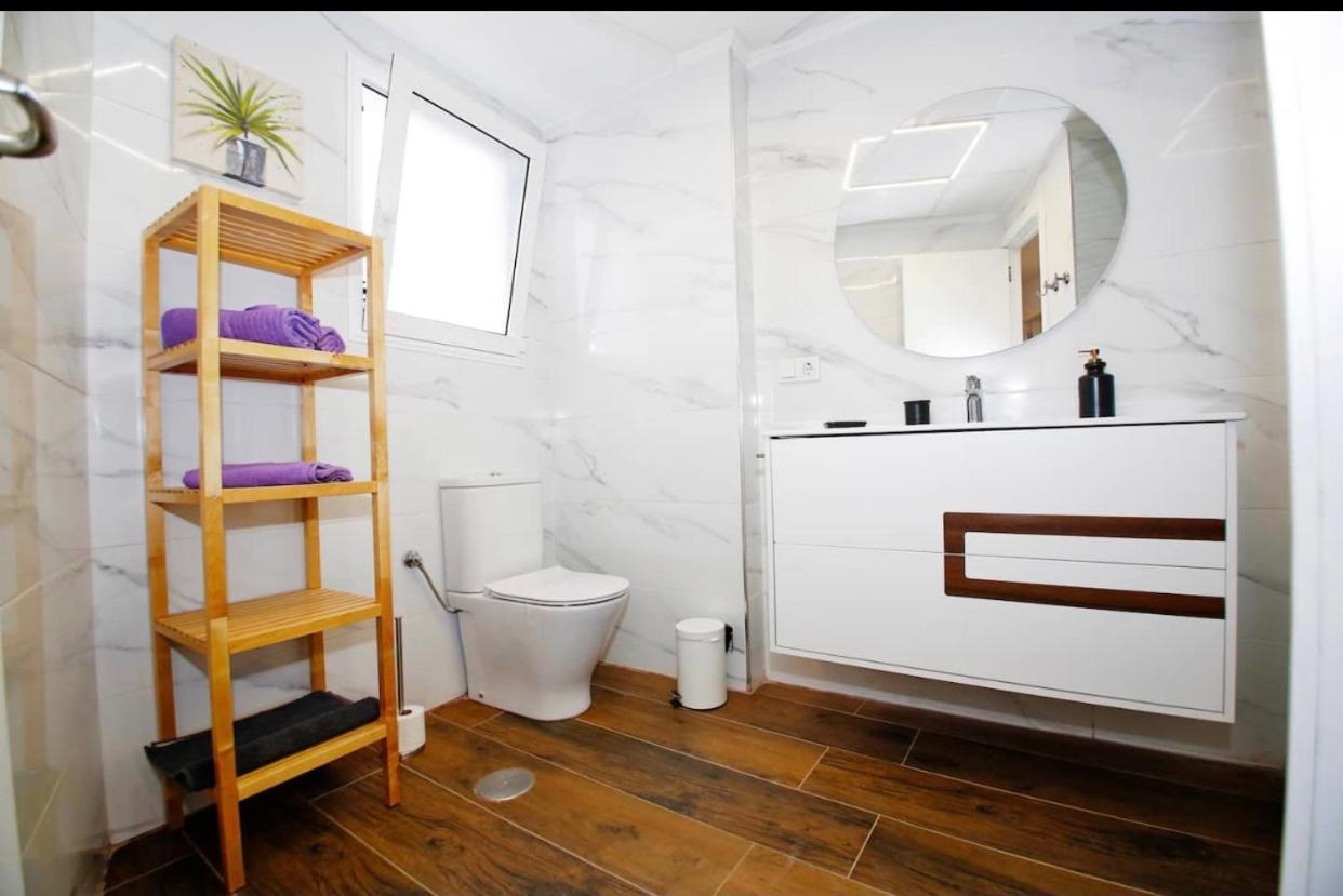 Amazing 3bd Apt. Beach&center + Parking Appartement
