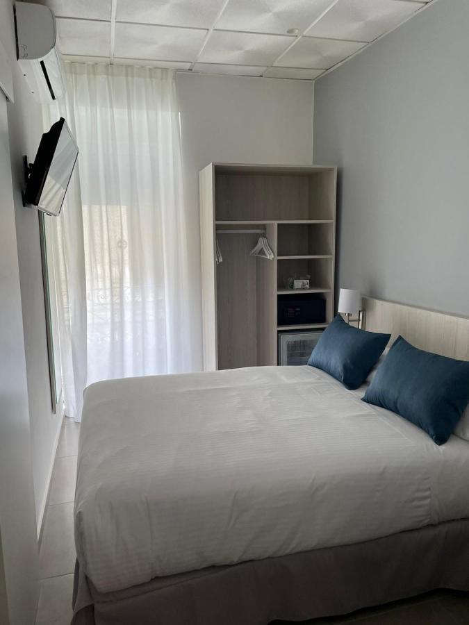 Hotel Lc Urbano