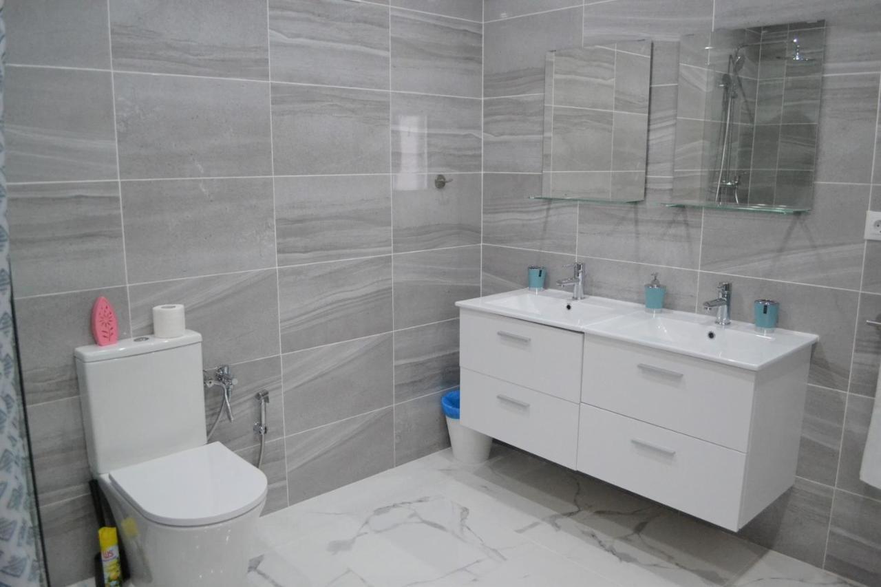Impressive 1 Bed With A Stunning Bathroom And Terrace Cb4ev * Alicante